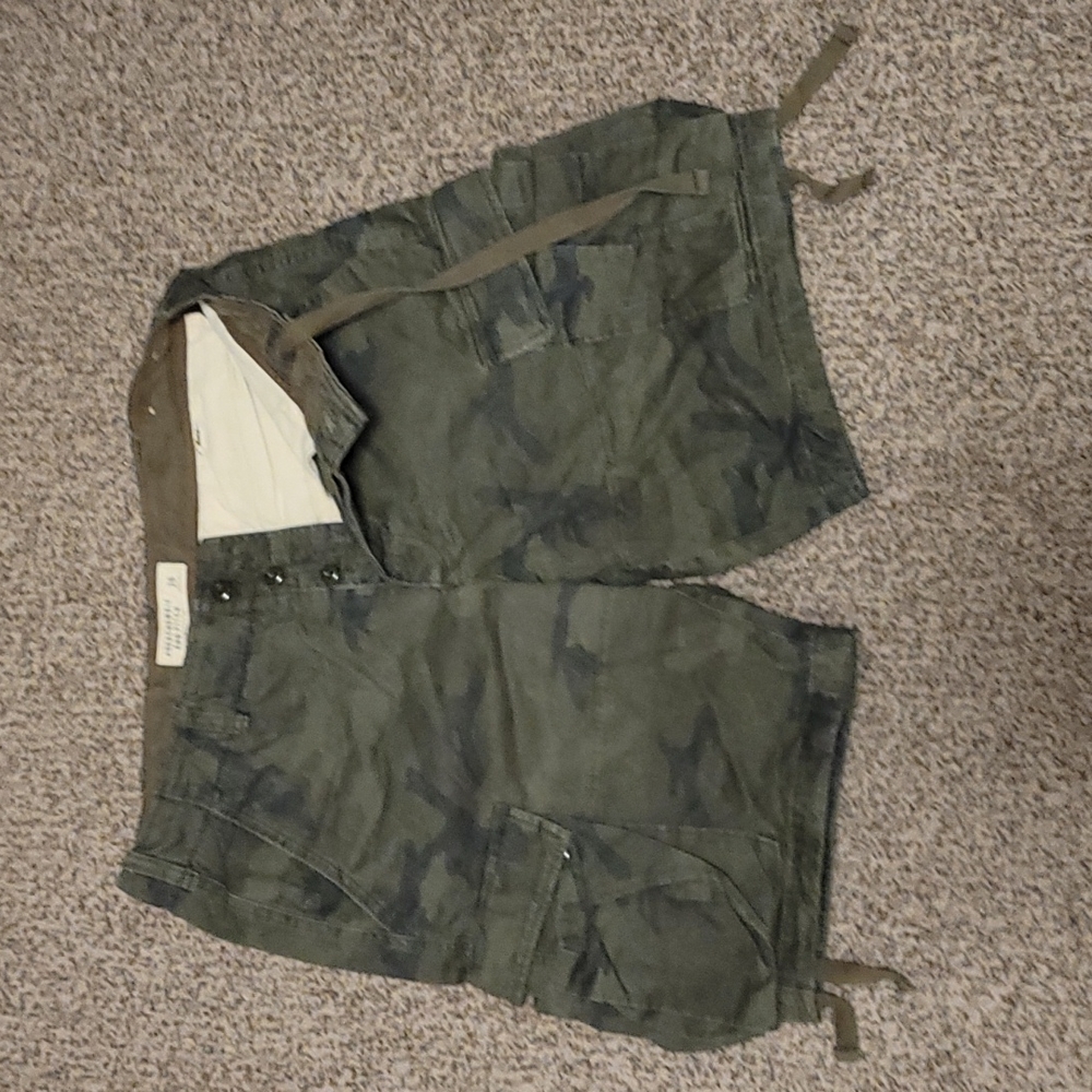 Abercrombie and Fitch cargo shorts